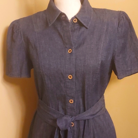 Cute denim dress by Anne Klein - Picture 2 of 5